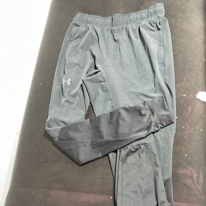 Size L/G men under armor